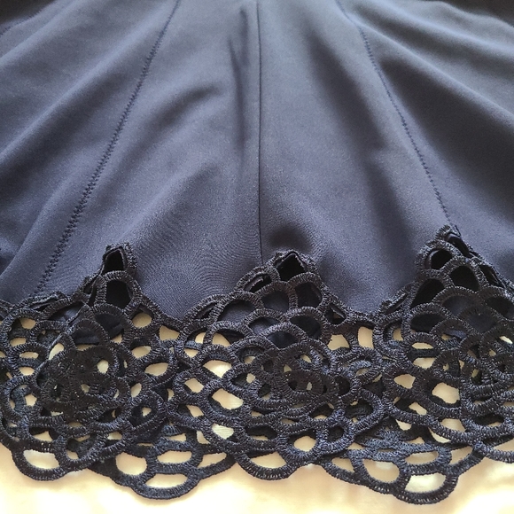 ❤️EUC M by Maia Navy Blue A-Line Sleeveless Embroidered Hem Panel Scuba Dress, 6 - Picture 6 of 13